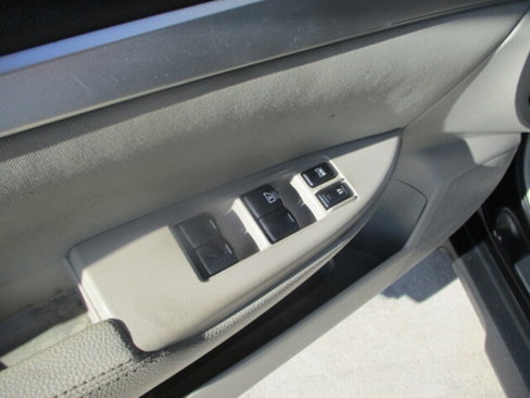 Used 2010 Subaru Outback 2.5i Premium image 24
