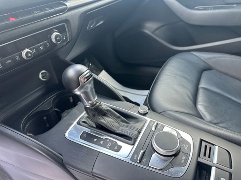 Used 2018 Audi A3 2.0T Premium image 16