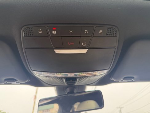 Used 2019 Mercedes-Benz E 300 4MATIC w/ Premium 1 Package image 35