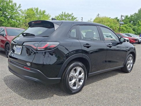 Certified 2025 Honda HR-V LX image 6