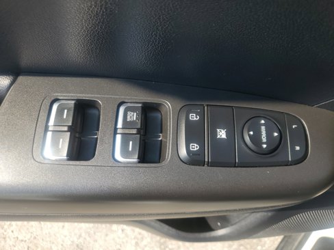 Used 2021 Kia Sportage LX image 30