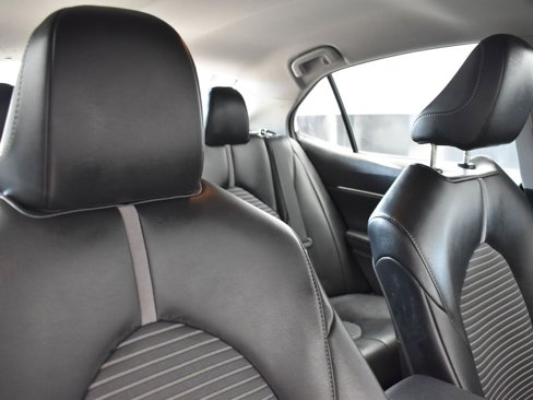 Used 2024 Toyota Camry SE image 24