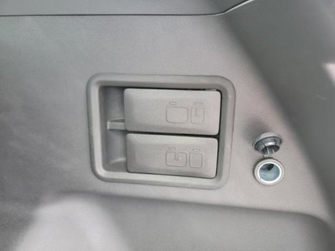 Used 2023 Chevrolet Equinox LT image 16
