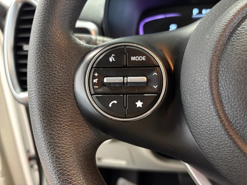 Certified 2023 Kia Soul LX w/ LX Technology Package image 11