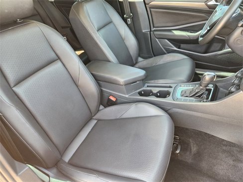 Used 2020 Volkswagen Jetta SEL image 14