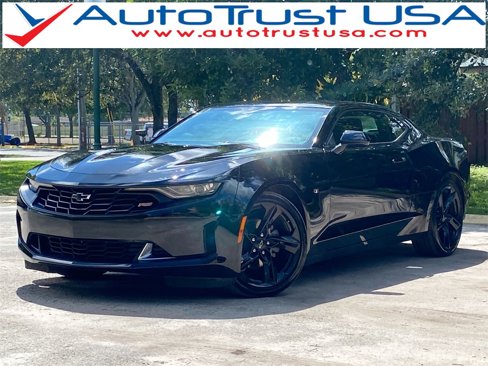 Used 2024 Chevrolet Camaro LT w/ RS Package image 1