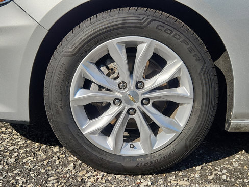 Used 2022 Chevrolet Malibu LT image 9
