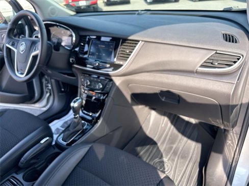 Certified 2022 Buick Encore Preferred image 28