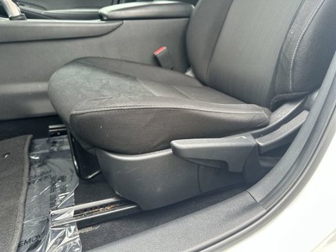 Used 2022 Nissan Sentra SV image 25