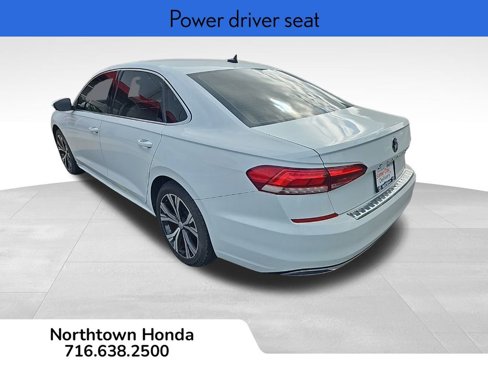Used 2022 Volkswagen Passat 2.0T SE image 5