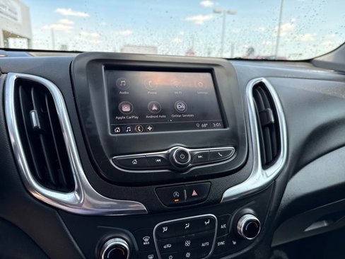 Used 2022 Chevrolet Equinox LT image 18