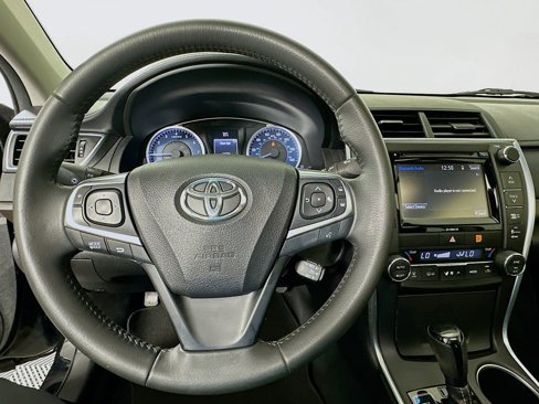 Used 2017 Toyota Camry XLE image 11