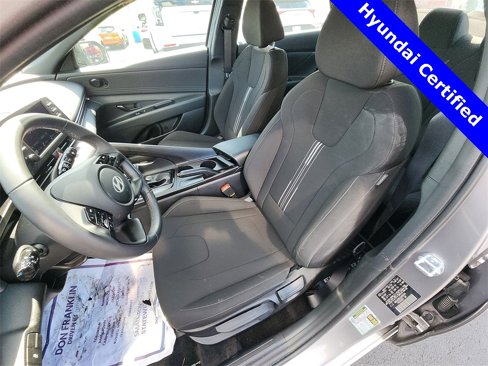 Used 2025 Hyundai Elantra Sport image 11