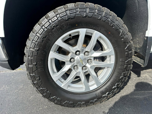 Used 2019 Chevrolet Silverado 1500 LTZ image 18