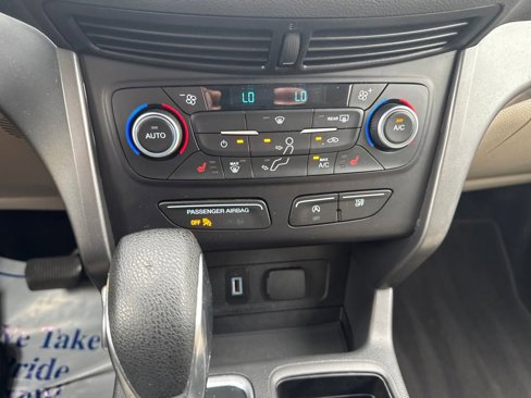 Used 2018 Ford Escape SE image 17