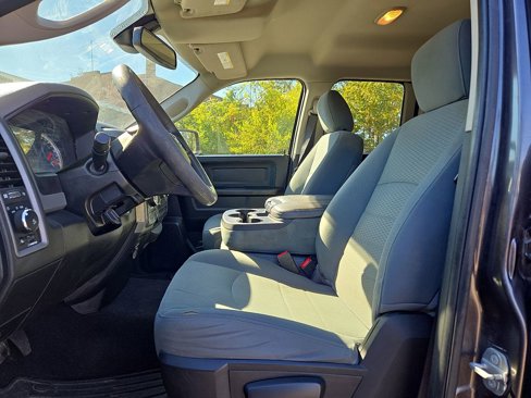 Used 2019 RAM 1500 Express image 18