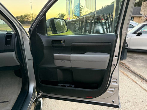 Used 2012 Toyota Tundra 2WD Double Cab image 21