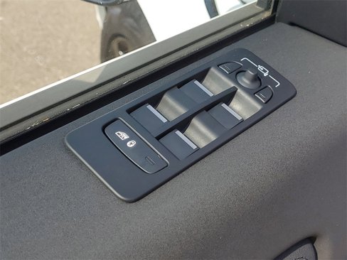 Used 2024 Land Rover Discovery Sport S image 12