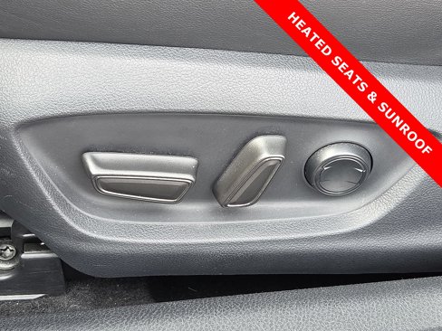 Used 2019 Toyota Avalon XSE image 14