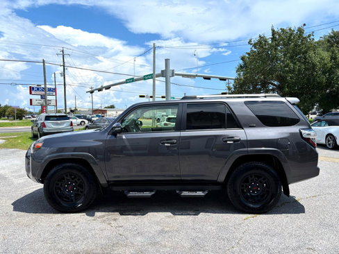 Used 2022 Toyota 4Runner SR5 Premium image 4