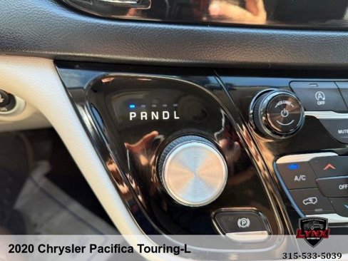 Used 2020 Chrysler Pacifica Touring-L image 13