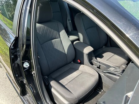 Used 2023 Toyota Corolla LE image 17