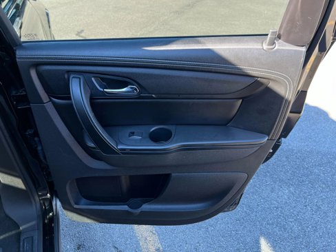 Used 2016 Chevrolet Traverse LT w/ LPO, 'HIT The Road' Package image 21