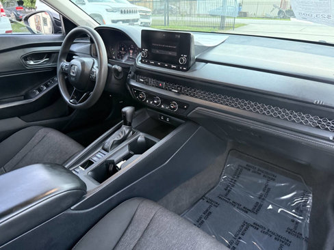 Used 2023 Honda Accord EX image 32