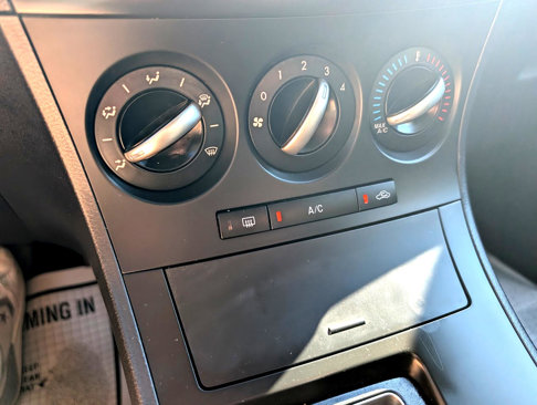 Used 2012 MAZDA MAZDA3 i Touring image 24