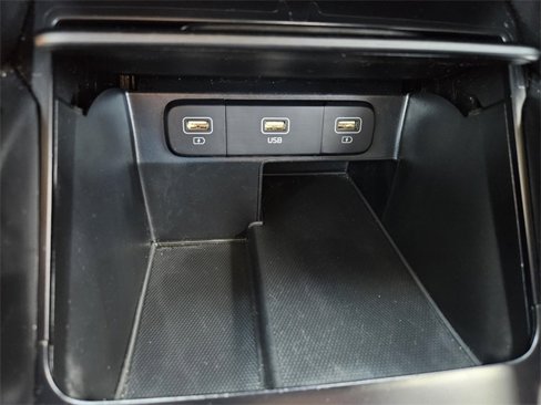 Used 2022 Kia Sorento LX image 26
