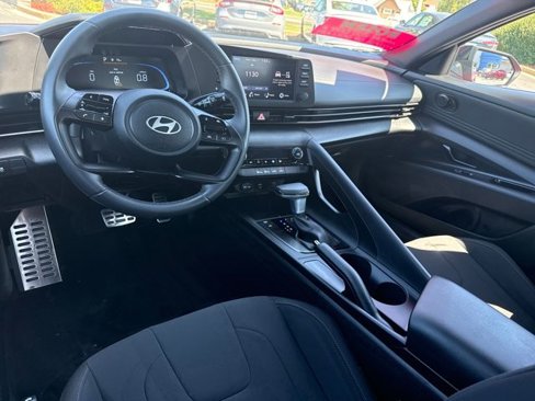 Certified 2025 Hyundai Elantra Sport image 14