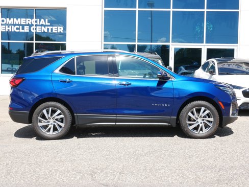 Used 2022 Chevrolet Equinox Premier image 2