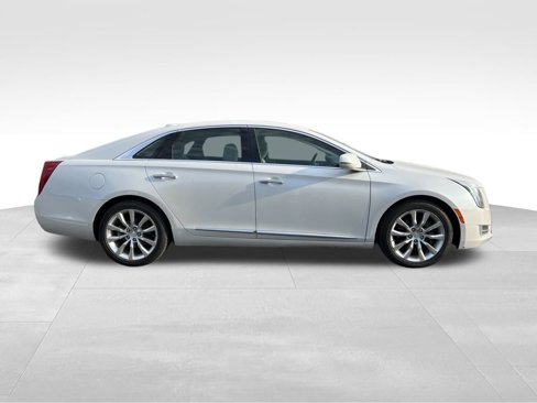 Used 2017 Cadillac XTS Luxury image 8