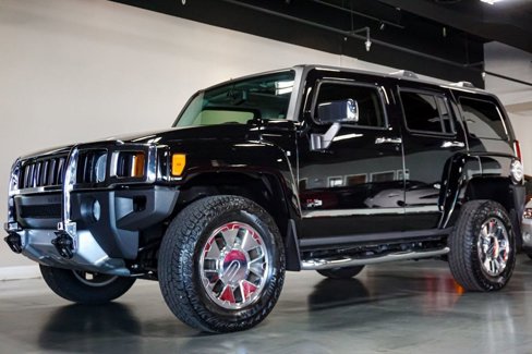 Used 2009 HUMMER H3 Alpha image 3