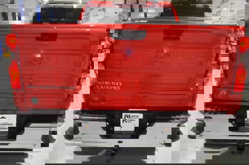 Used 2025 Chevrolet Silverado 1500 LT image 9