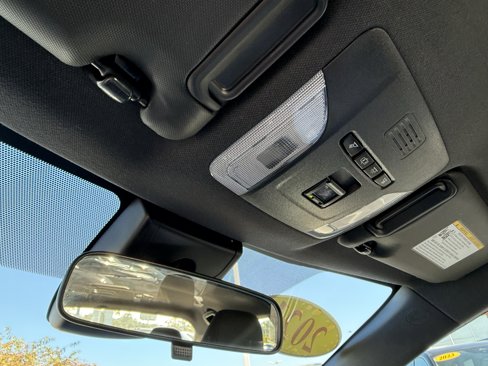 Used 2021 Toyota Corolla SE image 26