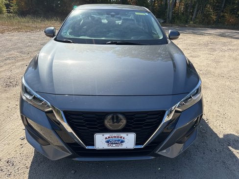 Used 2022 Nissan Sentra SV image 2