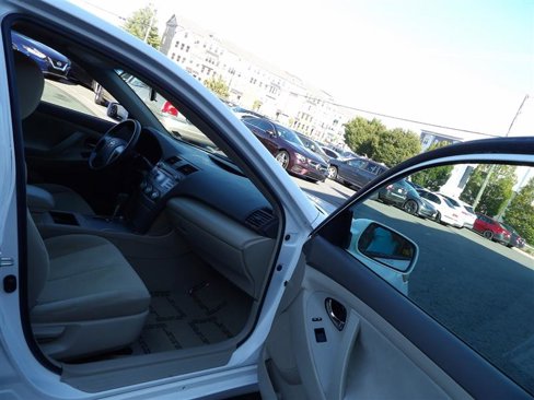 Used 2009 Toyota Camry LE image 13