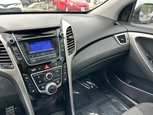 Used 2013 Hyundai Elantra GT w/ Touch & Go Pkg image 23