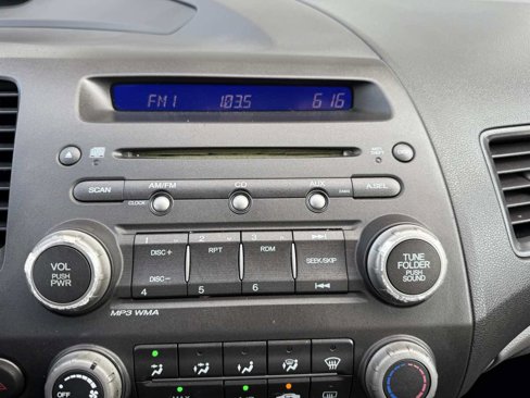 Used 2011 Honda Civic DX-VP image 17