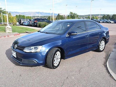 Used 2013 Volkswagen Jetta SE image 3