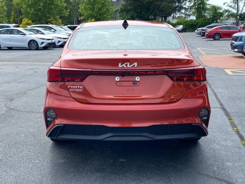 Used 2024 Kia Forte LXS image 6