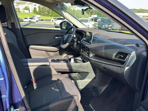 Used 2023 Nissan Rogue SV image 10