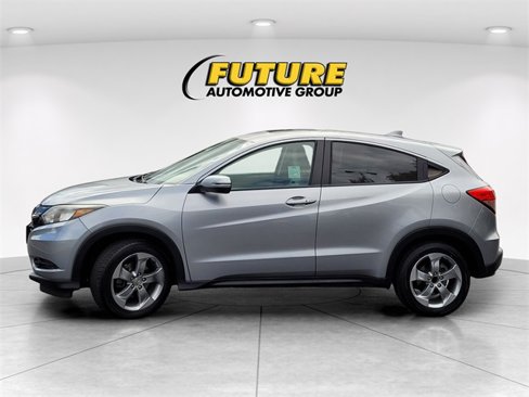 Used 2017 Honda HR-V EX image 8