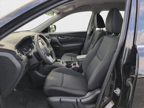 Used 2018 Nissan Rogue S image 14