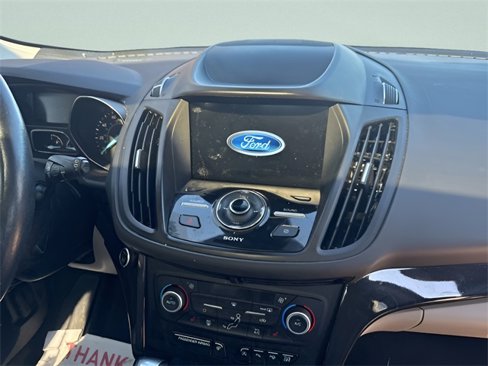 Used 2019 Ford Escape Titanium image 10