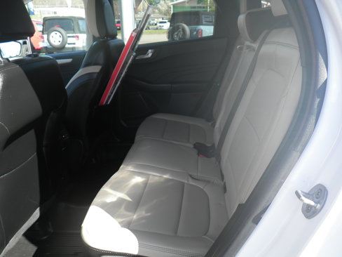 Certified 2022 Ford Escape SEL image 17