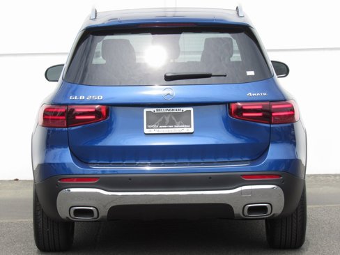 New 2025 Mercedes-Benz GLB 250 4MATIC image 7