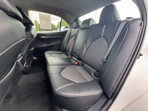 Used 2023 Toyota Camry SE image 21