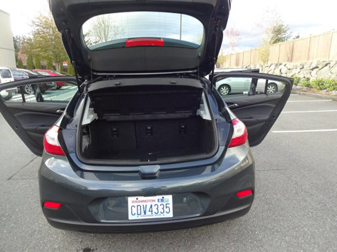 Used 2019 Chevrolet Cruze LT image 16